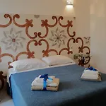 Casa Celeste 玛丽娜迪曼卡维萨